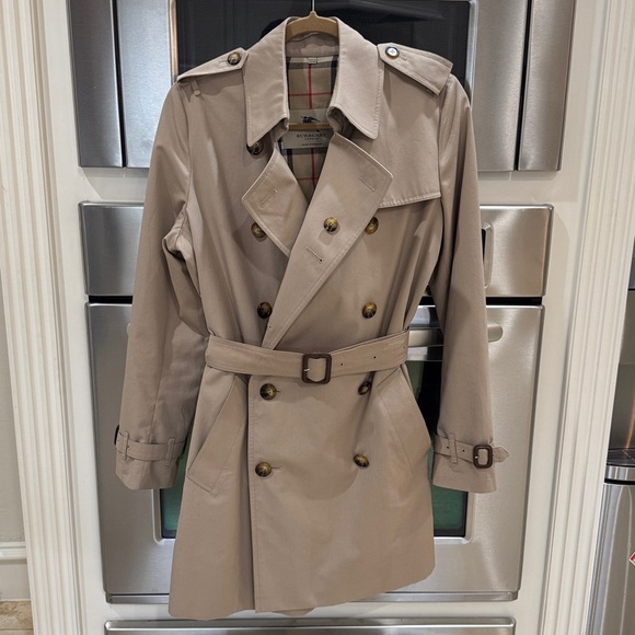 Burberry Jackets & Blazers - Burberry Kensington Double Breasted Trench Coat Vintage 2006
